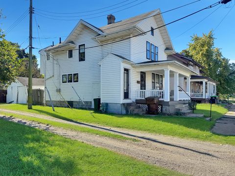 Photo of 1815 Edwards Avenue, Springfield, OH 45503 (MLS # 1042367)