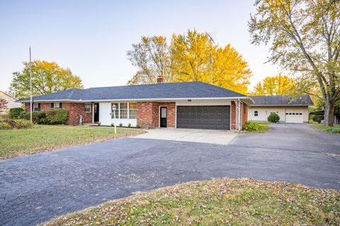 Photo of 1301 Gearhart Rd, Sidney, OH 45365 (MLS # 1042977)