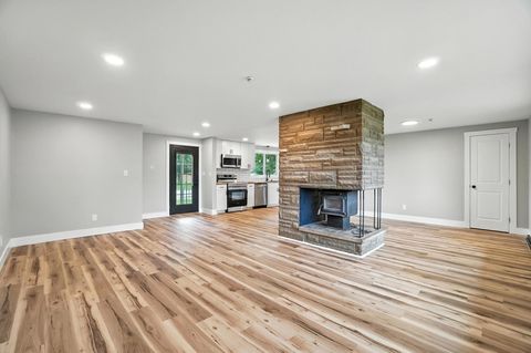 Photo of 1709 Thomas Drive, Springfield, OH 45503 (MLS # 1040444)