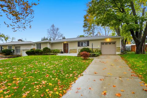 Photo of 1919 Fairway Drive, Springfield, OH 45504 (MLS # 1042368)