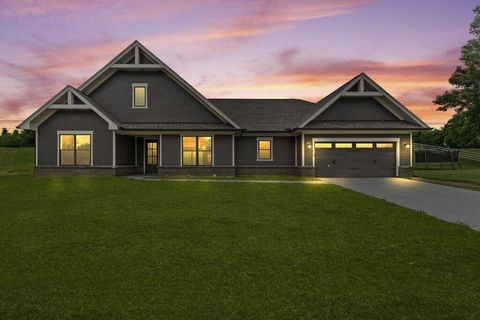 Photo of 919 Cypress Place, Tipp City, OH 45371 (MLS # 1040174)