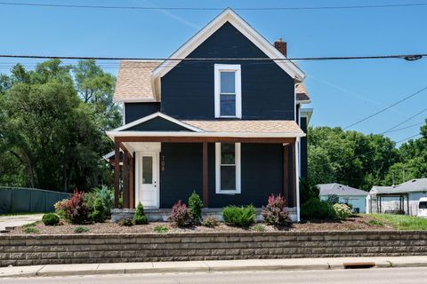 Photo of 708 N Market Street, Troy, OH 45373 (MLS # 1040999)