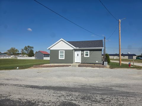 Photo of 102 Wapak Street, Wapakoneta, OH 45895 (MLS # 1041987) Photo of 102 Wapak Street, Wapakoneta, OH 45895 (MLS # 1041987)