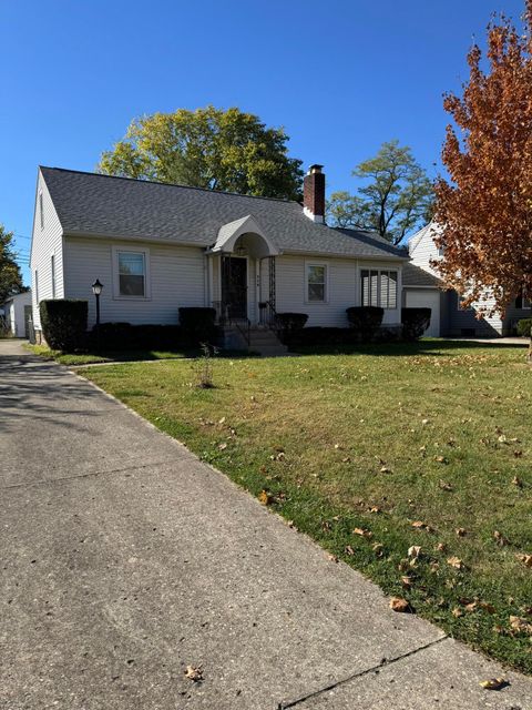 Photo of 115 E Home Road, Springfield, OH 45504 (MLS # 1042043)
