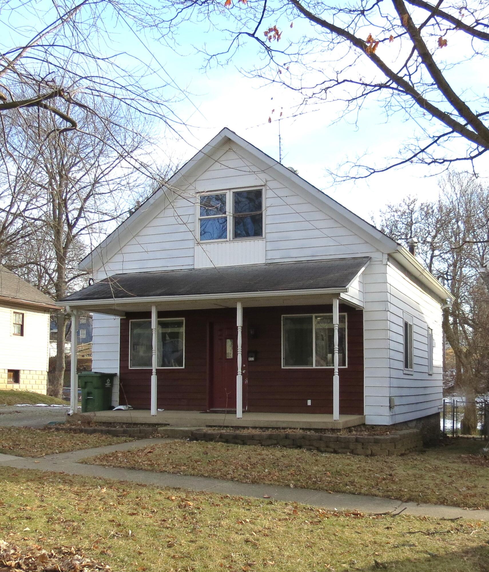 832 N Main Avenue