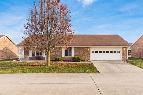 Photo of 363 Harrington Drive, London, OH 43140 (MLS # 1042737)