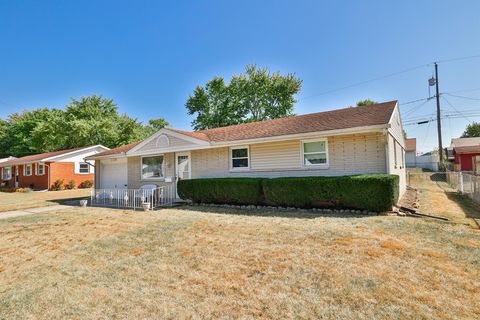 Photo of 210 Zimmerman Street, New Carlisle, OH 45344 (MLS # 1042097) Photo of 210 Zimmerman Street, New Carlisle, OH 45344 (MLS # 1042097)