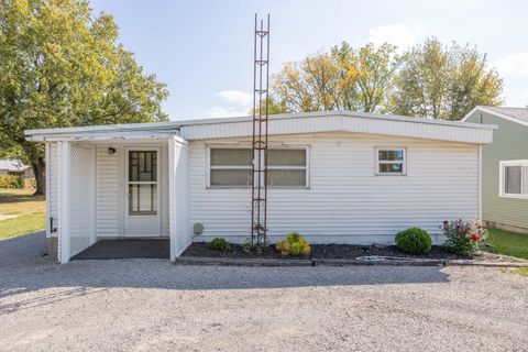 Photo of 335 S Main Street, Lakeview, OH 43331 (MLS # 1041545) Photo of 335 S Main Street, Lakeview, OH 43331 (MLS # 1041545)