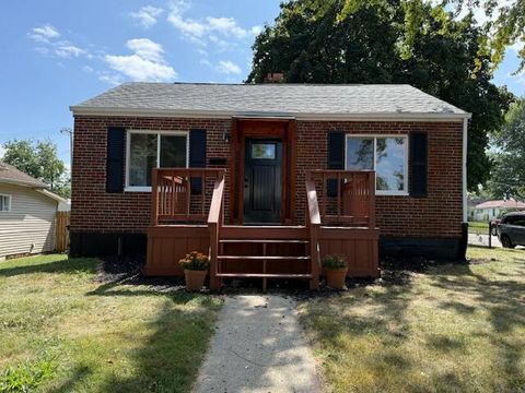 Photo of 825 Clark Avenue, Piqua, OH 45356 (MLS # 1041188) Photo of 825 Clark Avenue, Piqua, OH 45356 (MLS # 1041188)