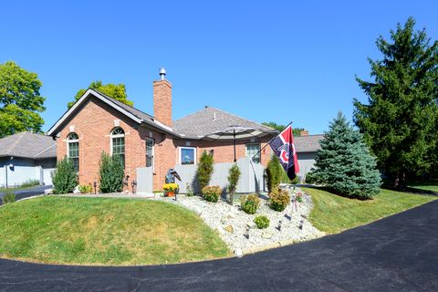 Photo of 305 Pine Ridge Court, Bellefontaine, OH 43311 (MLS # 1042526)