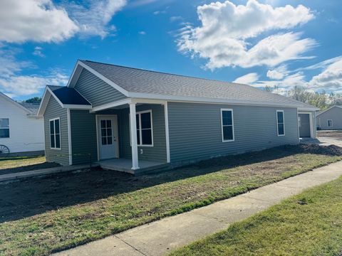 Photo of 403 S Vine Street, Saint Marys, OH 45885 (MLS # 1041818) Photo of 403 S Vine Street, Saint Marys, OH 45885 (MLS # 1041818)