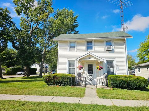 Photo of 427 S Miami Street, Bradford, OH 45308 (MLS # 1041650)