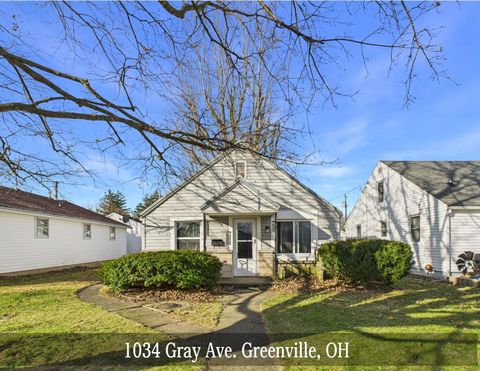 Photo of 1034 Gray Avenue, Greenville, OH 45331 (MLS # 1043435)