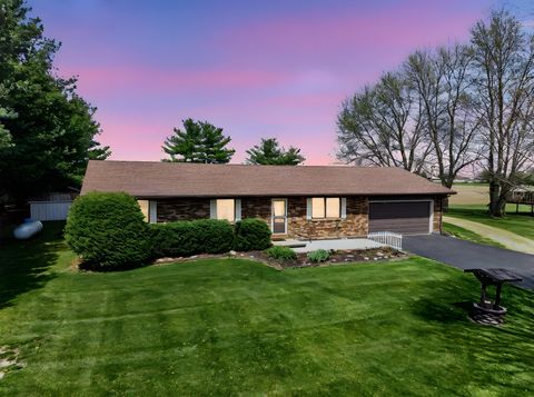 Photo of 1730 Willow Road, Springfield, OH 45502 (MLS # 1044965)