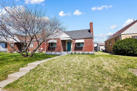 Photo of 1525 Patterson Road, Dayton, OH 45420 (MLS # 1044923)