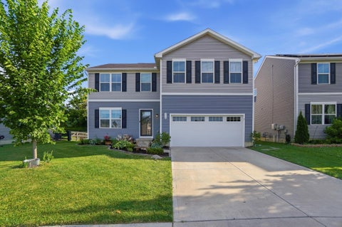 Photo of 310 Golden Gate Avenue, Springfield, OH 45505 (MLS # 1046450)