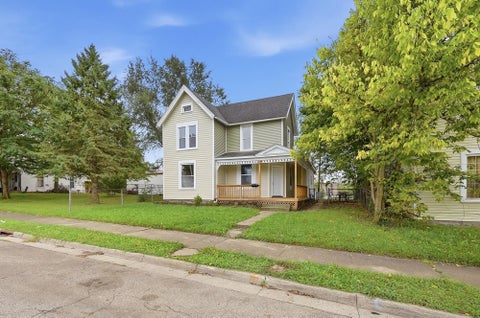 Photo of 1321 Lexington Avenue, Springfield, OH 45505 (MLS # 1048725)
