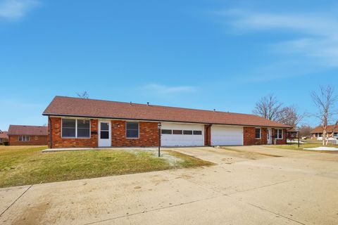 Photo of 3247 Argonne Lane, Springfield, OH 45503 (MLS # 1043901)