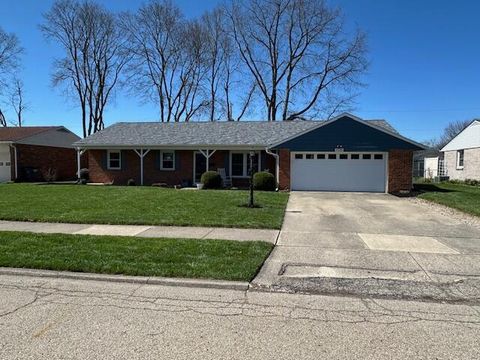 Photo of 1020 Crestview Drive, Troy, OH 45373 (MLS # 1044586)