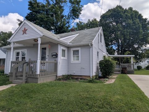 Photo of 1554 S Belmont Avenue, Springfield, OH 45505 (MLS # 1044191)