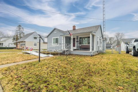 Photo of 917 Mckinley Avenue, Sidney, OH 45365 (MLS # 1044085)