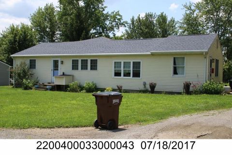 Photo of 6159 Moorefield Road, Springfield, OH 45502 (MLS # 1044686)