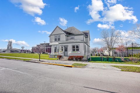 Photo of 28 W Canal Street, Troy, OH 45373 (MLS # 1044556)