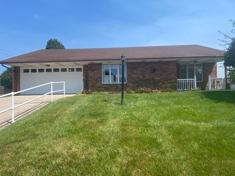 Photo of 1900 Wilshire Drive, Piqua, OH 45356 (MLS # 1047031)