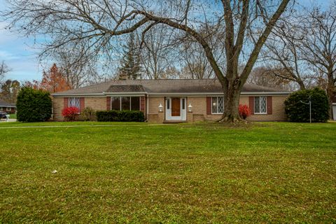 Photo of 3136 Suburban Drive, Beavercreek, OH 45432 (MLS # 1042642)