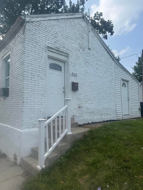 Photo of 310 Young Street, Piqua, OH 45356 (MLS # 1047191)