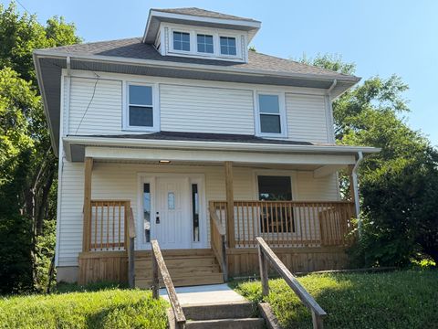 Photo of 930 Avondale Avenue, Springfield, OH 45503 (MLS # 1047041)