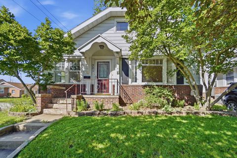 Photo of 301 N Main Street, Saint Marys, OH 45885 (MLS # 1045638)