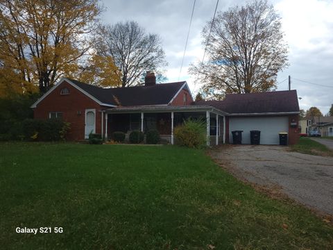 Photo of 315 N High Street, Covington, OH 45318 (MLS # 1042486)