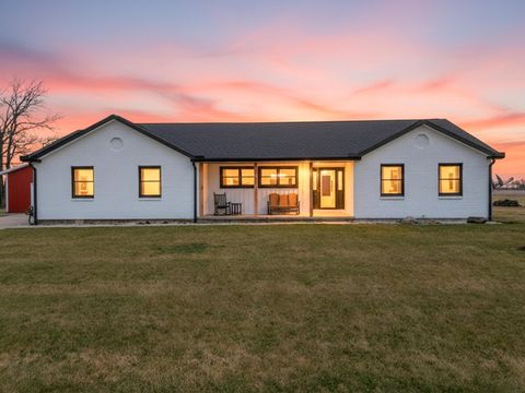 Photo of 3725 Freeman Drive, Sidney, OH 45365 (MLS # 1043297)