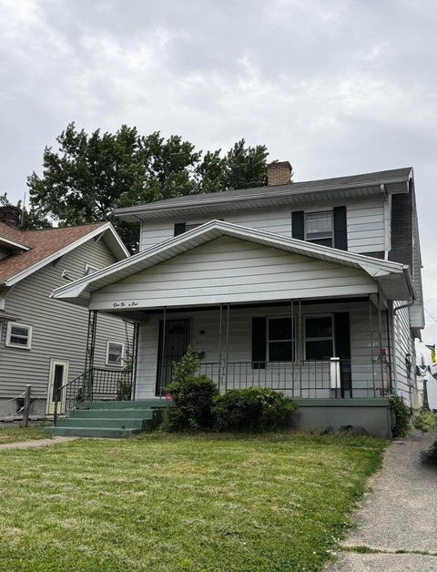 Photo of 121 Fernwood Avenue, Dayton, OH 45405 (MLS # 1045487)