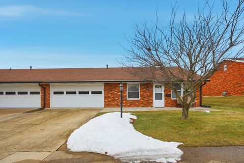 Photo of 3153 N Argonne Lane, Springfield, OH 45503 (MLS # 1043805)