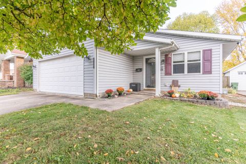 Photo of 117 W Pinehurst Street, Sidney, OH 45365 (MLS # 1042669)