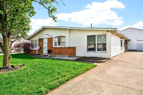 Photo of 202 Braun Street, New Carlisle, OH 45344 (MLS # 1045001)