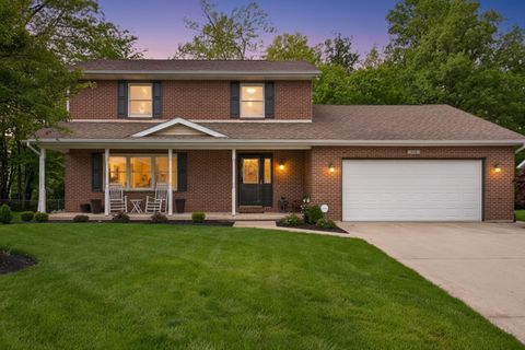 Photo of 564 Foxcross Drive, Sidney, OH 45365 (MLS # 1045628)