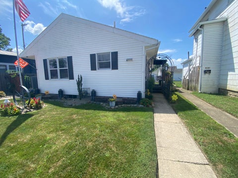 Photo of 321 Garnsey Street, Piqua, OH 45356 (MLS # 1047179)