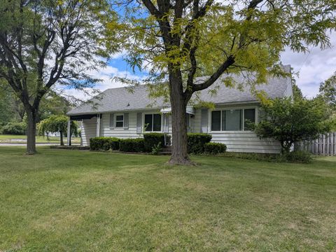 Photo of 828 Covington Avenue, Piqua, OH 45356 (MLS # 1045397)