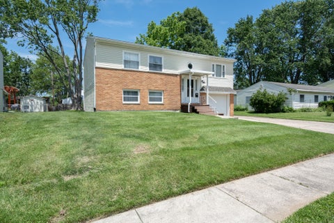 Photo of 83 Joyce Drive, Fairborn, OH 45324 (MLS # 1047033)