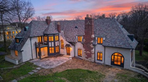 Photo of 999 Harman Avenue, Oakwood, OH 45419 (MLS # 1044665)