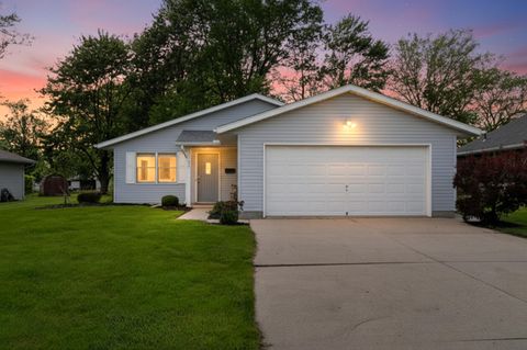 Photo of 105 Birch Street, Jackson Center, OH 45334 (MLS # 1045454)