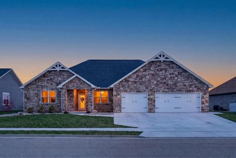 Photo of 945 Rosenthal Drive, Tipp City, OH 45371 (MLS # 1044836)