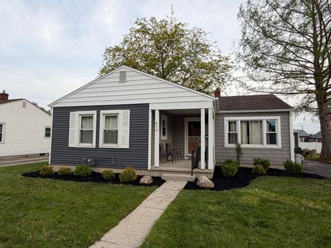 Photo of 413 Woodward St, Saint Marys, OH 45885 (MLS # 1045303)