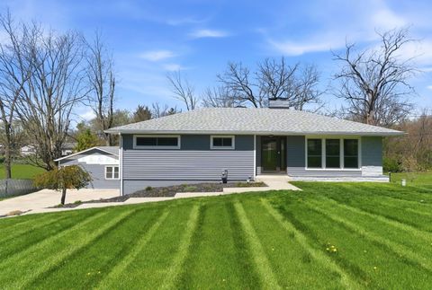 Photo of 2930 E Leffel Lane, Springfield, OH 45505 (MLS # 1044809)