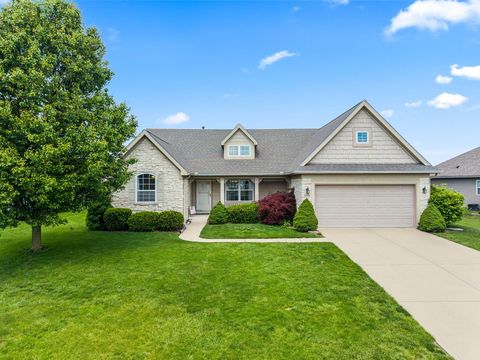 Photo of 804 Lambert Drive, Piqua, OH 45356 (MLS # 1045600)