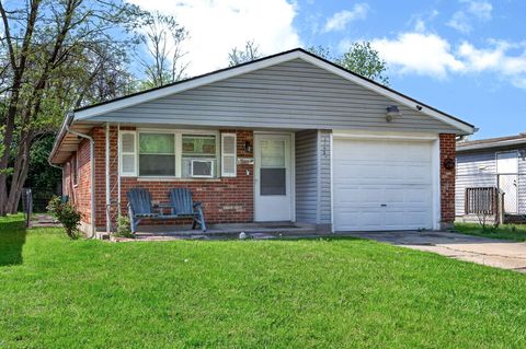 Photo of 1745 Allison Avenue, Springfield, OH 45506 (MLS # 1045161)