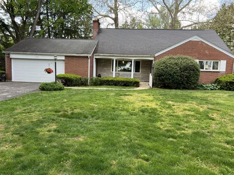 Photo of 517 Locust Hill Drive, Englewood, OH 45322 (MLS # 1045165)